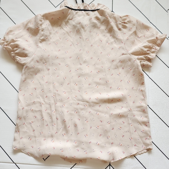 Daisy May Semi Sheer Cream Blouse Size S - Picture 6 of 6